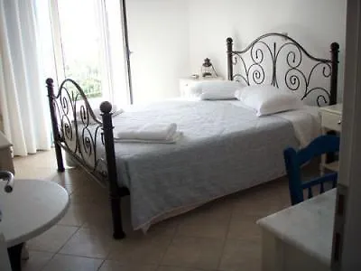 Liocharis Apartments Lourdata